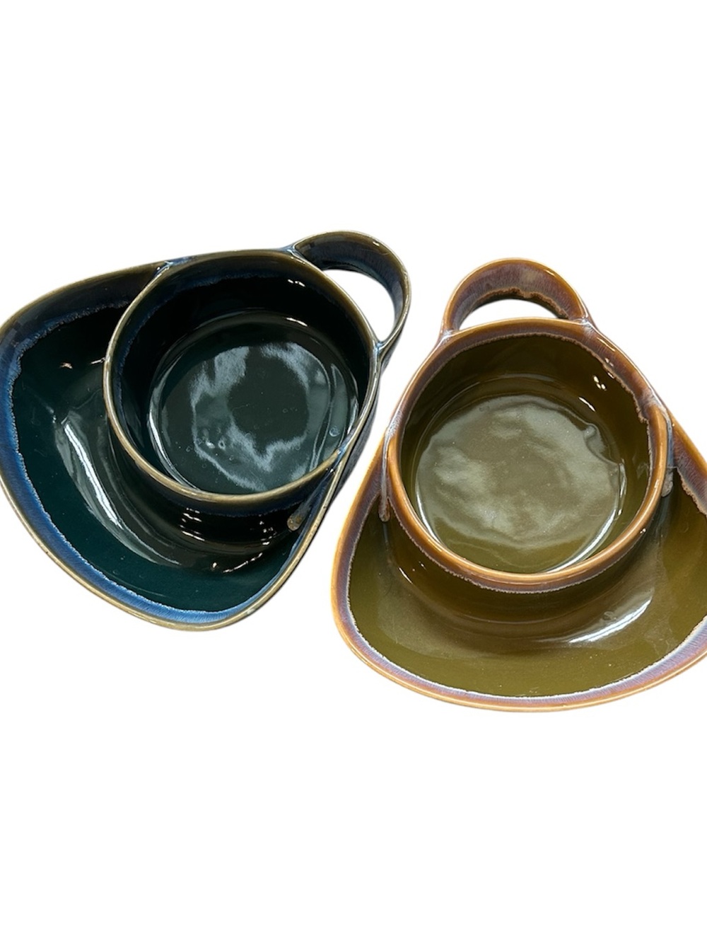 New Stoneware Drip Glaze Soup &
Cracker Bowls